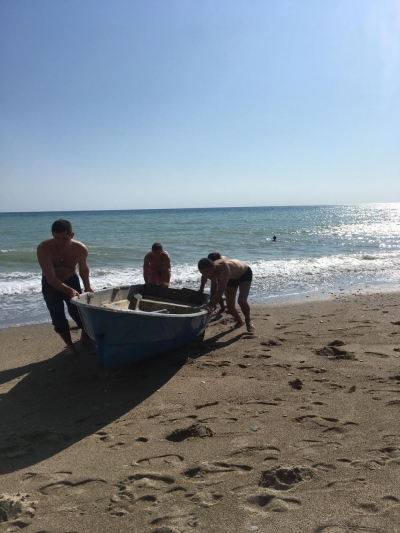 Двое граждан Узбекистана спасены в море в районе поселка Лдзаа Гагрского района
