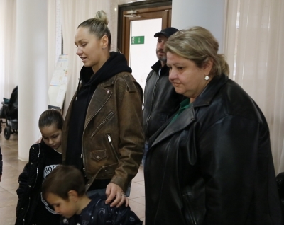 Жители Сухума активно оказывают посильную помощь беженцам из Донбасса, прибывшим в республику и размещённым в тургостинице &#039;&#039;Аитар&#039;&#039;
