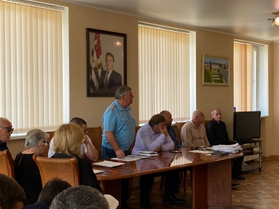 По поручению министра по ЧС РА Льва Квициния руководители районных подразделений спасательного ведомства страны проводят встречи с руководством местных администраций