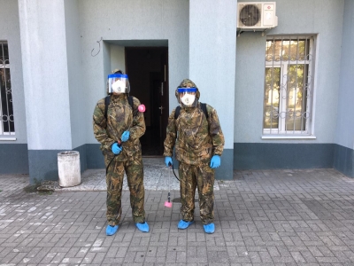 14 сентября сотрудники поисково-спасательного отряда МЧС Абхазии провели дезинфекцию зданий управления внутренних дел РА в центральной части города Сухум и на Новом районе